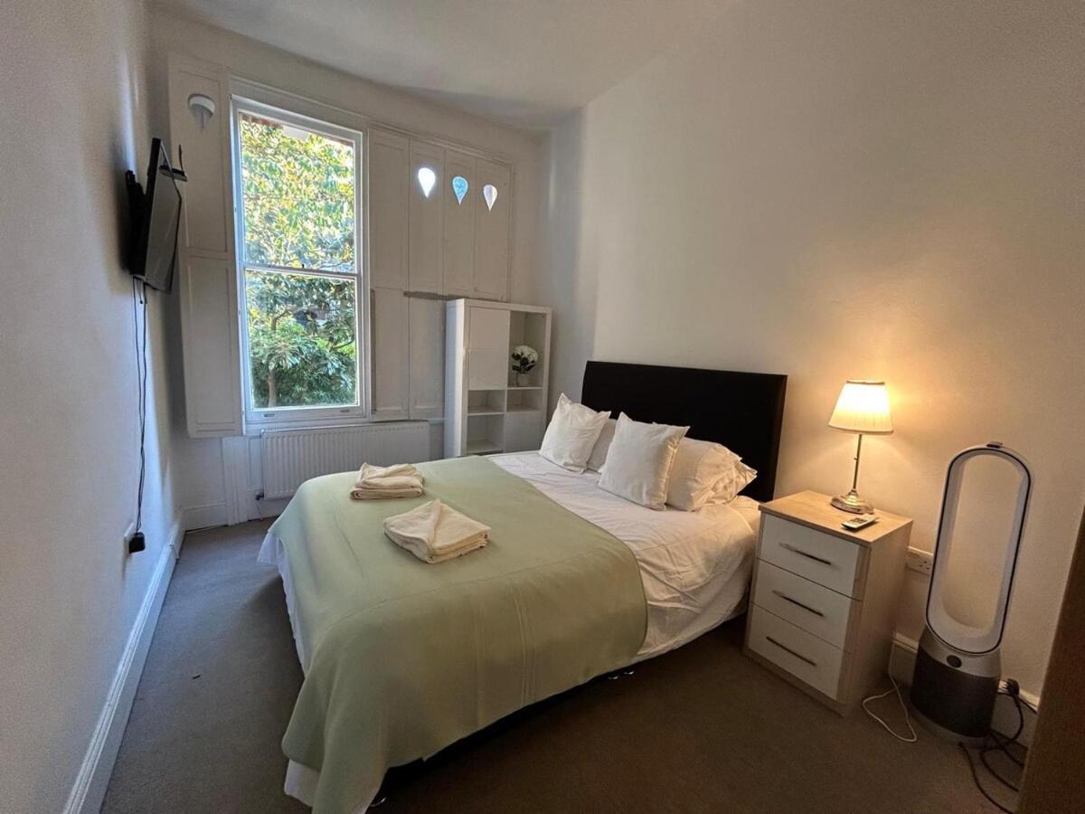 Appartement Beautiful 2 Bed In Queens Park, *