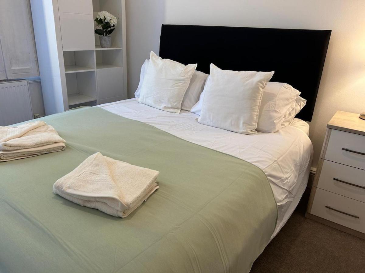 Appartement Beautiful 2 Bed In Queens Park, *