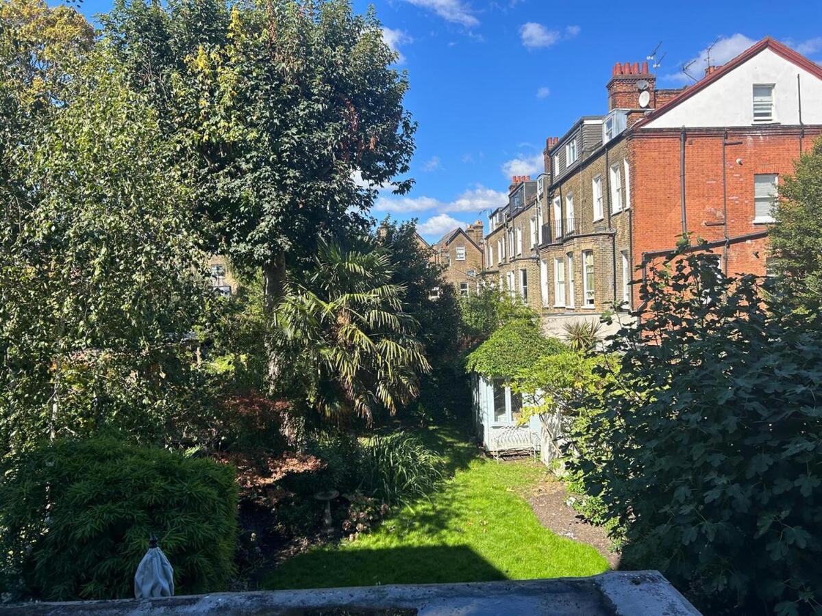 Beautiful 2 Bed In Queens Park, Londen